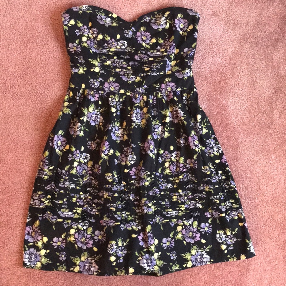 Kimchi Blue/Urban Outfitters strapless mini dress